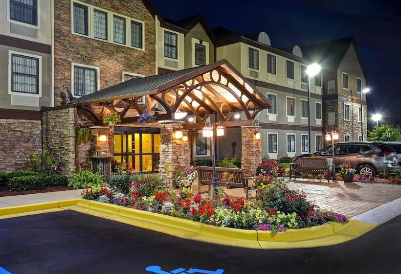 هتل Staybridge Suites Grand Rapids Kentwood, An Ihg