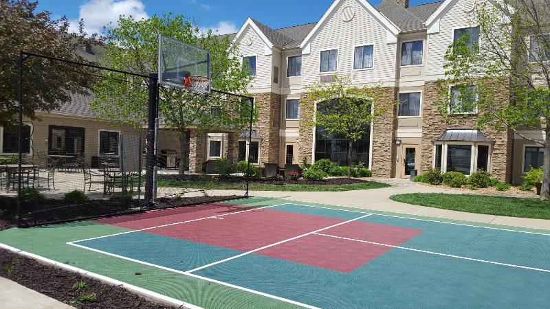 هتل Staybridge Suites South Springfield By Ihg