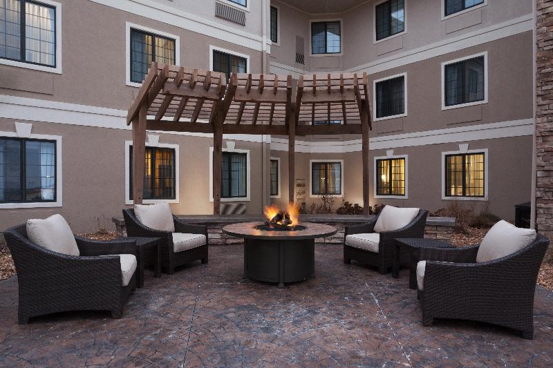 هتل Staybridge Suites South Springfield By Ihg