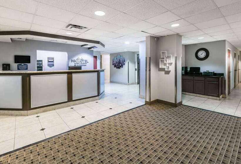 Microtel Inn And Suites Lafayette