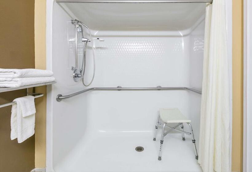 Microtel Inn And Suites Lafayette