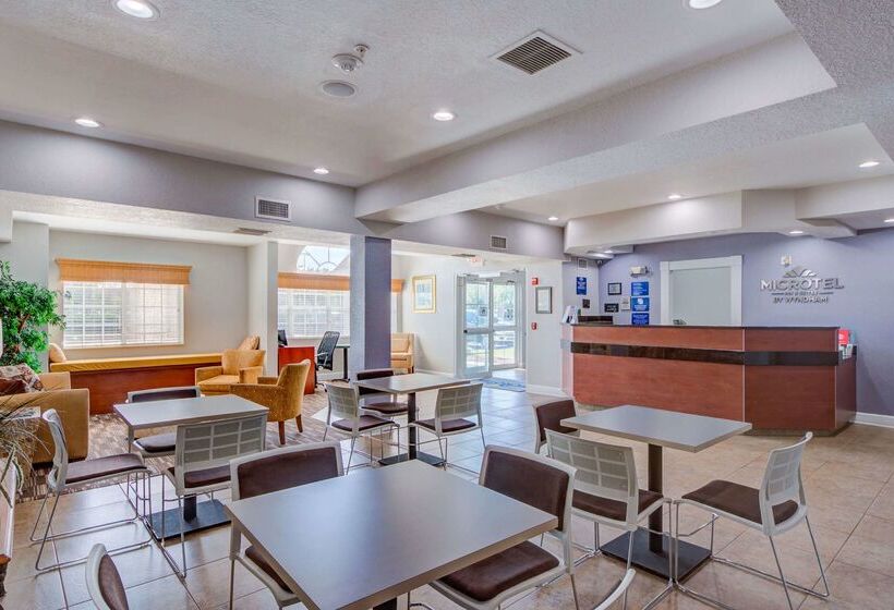 Microtel Inn And Suites   Zephyrhills