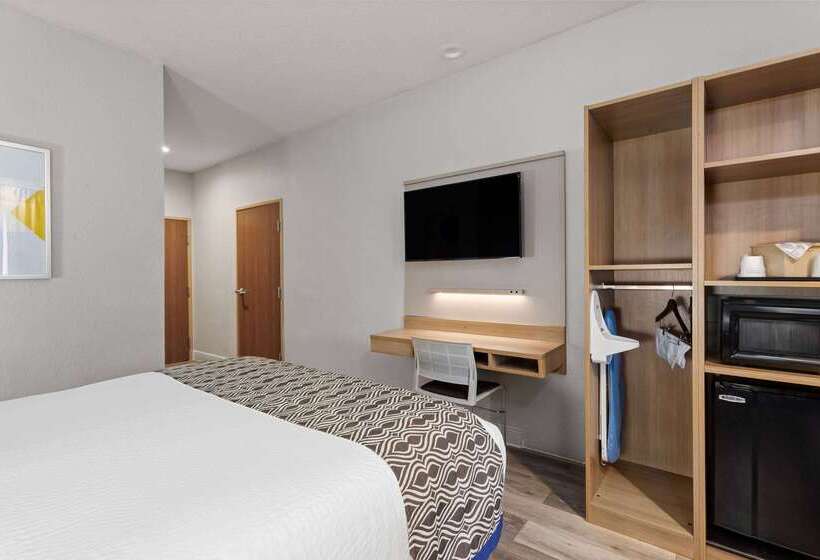 Microtel Inn And Suites   Zephyrhills