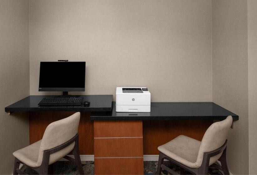 Residence Inn Long Island Holtsville
