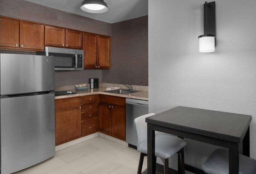 Residence Inn Long Island Holtsville