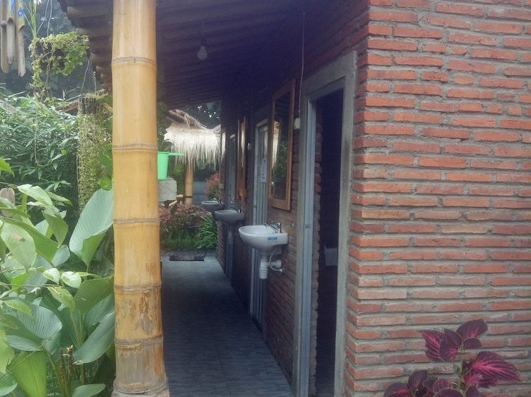 Bed and Breakfast Javana Homestay