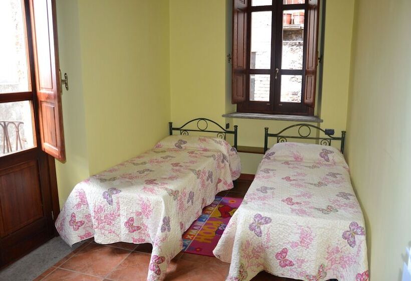 مبيت وإفطار La Roccia