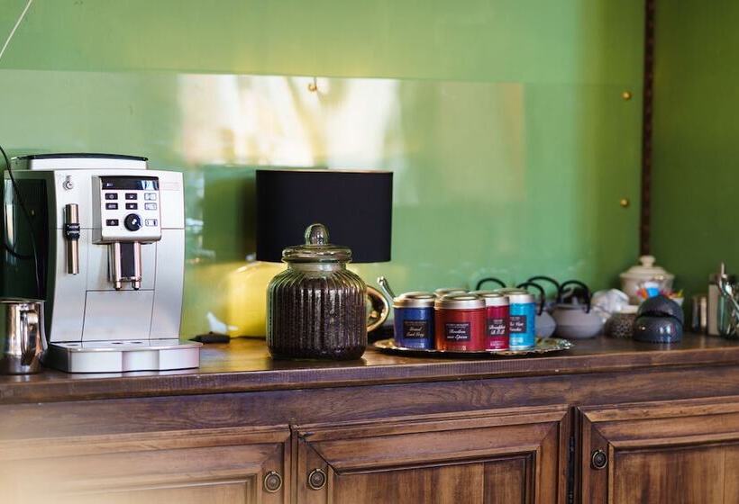 ベッドアンドブレックファースト Logement Onze  Chambres&gîtes