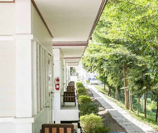 호텔 Bualuang Boutique Resort