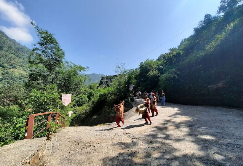 酒店 Haut Monde Hill Stream Resort And Spa