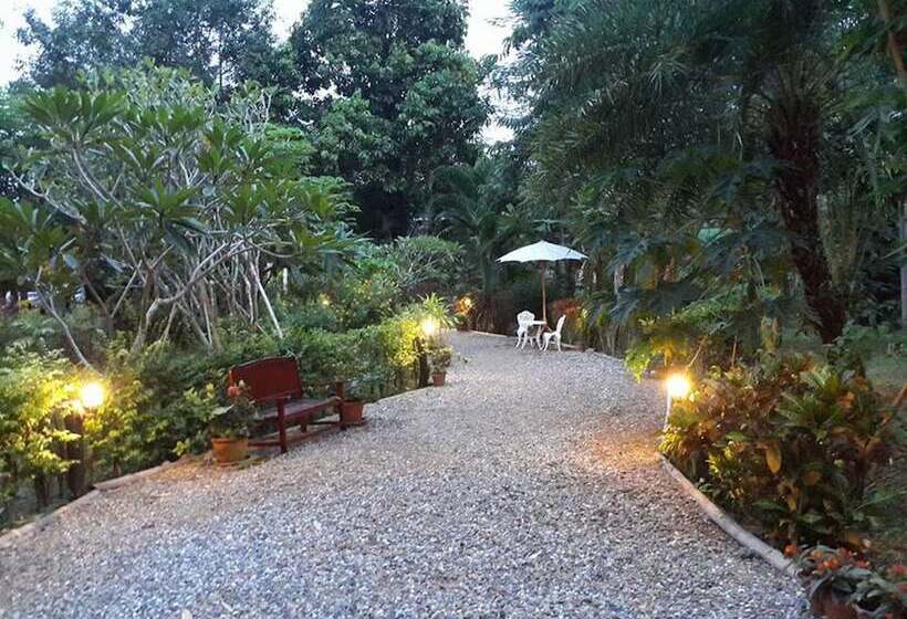 هتل Mek Kiri Riverkwai Resort Sha