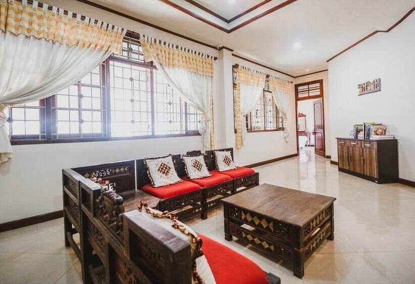 هتل Reddoorz Syariah Near Gelora Delta Sidoarjo