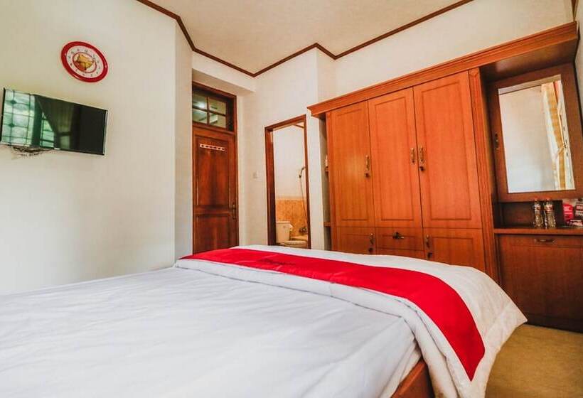 هتل Reddoorz Syariah Near Gelora Delta Sidoarjo