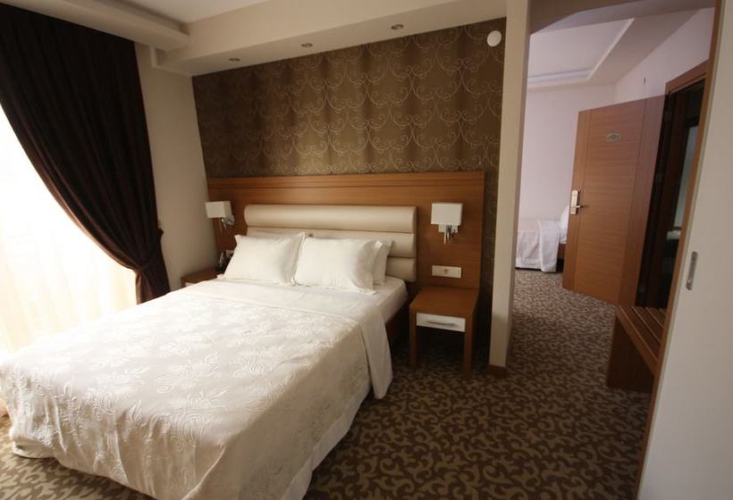 ホテル Rich Royal