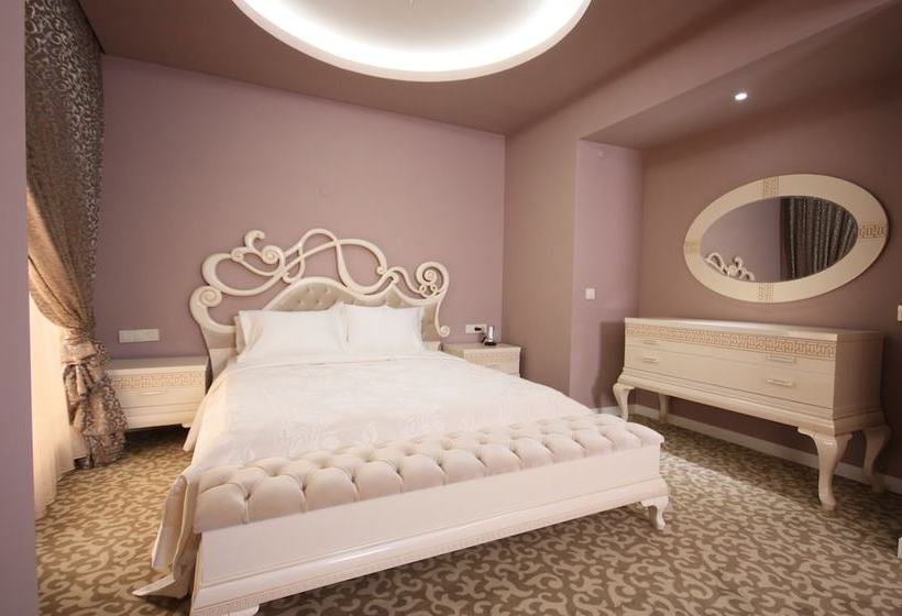 ホテル Rich Royal