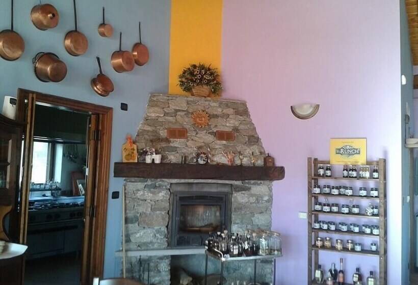 فندق ريفى Agriturismo Il Runch