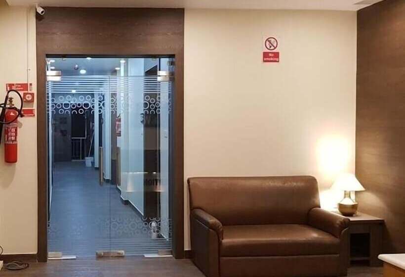 فندق Starway