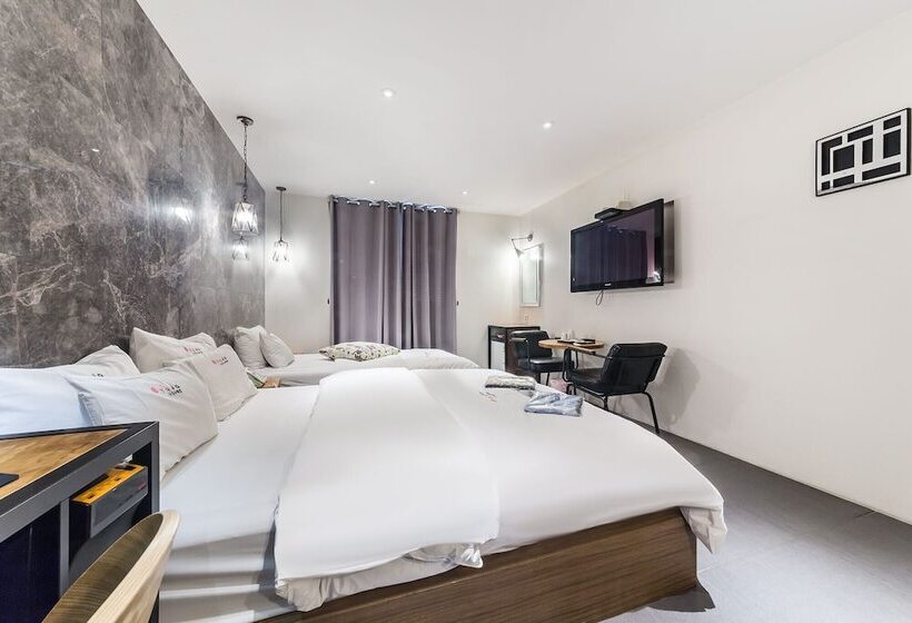 בית מלון כפרי Yaja Guri Sutaek