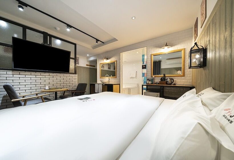 בית מלון כפרי Yaja Guri Sutaek