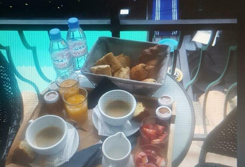 ペンション Le Mas De Marie