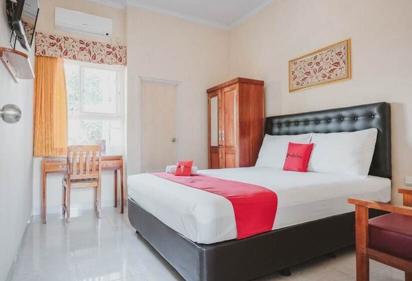 پانسیون Reddoorz Near Ambarukmo Yogyakarta
