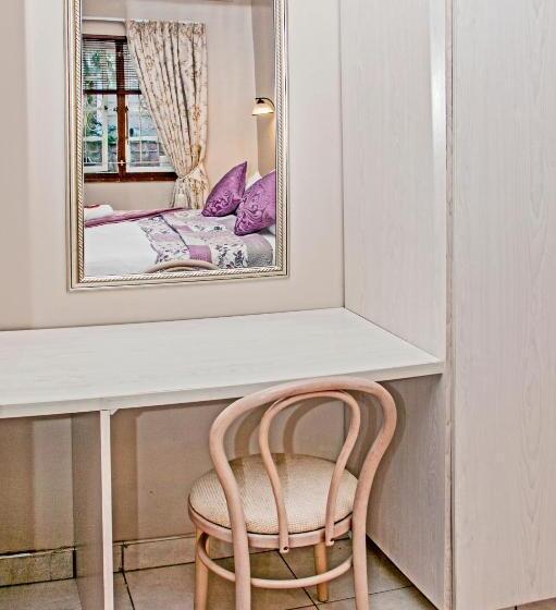 פנסיון Villa Le View Guesthouse