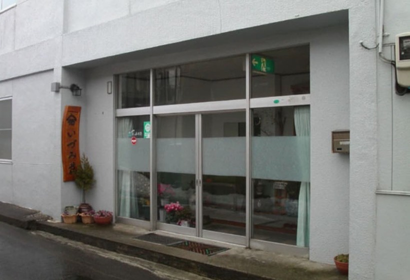 ريوكان Akakura Onsen Izumiso