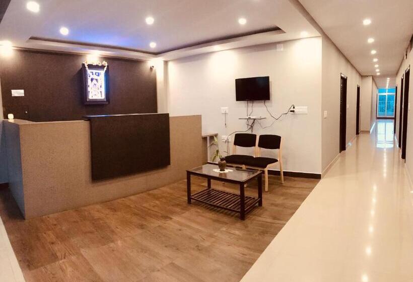 旅馆 Sharada Residency