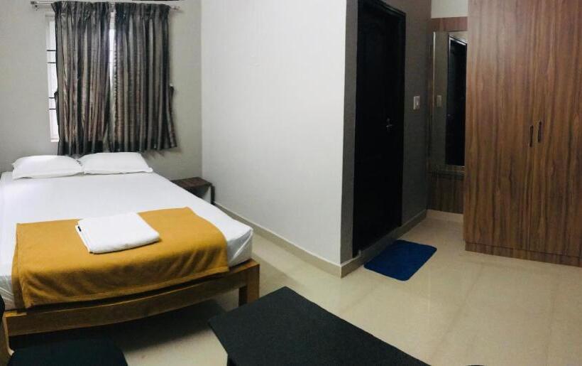 旅馆 Sharada Residency