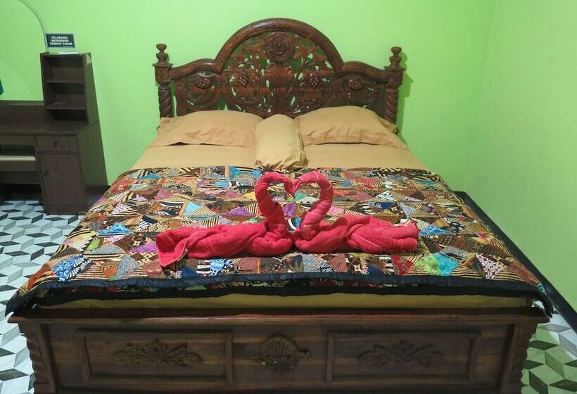 مبيت وإفطار Homestay Jsku Karimunjawa