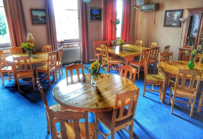 فندق صغير B&b Gillhov & Camping