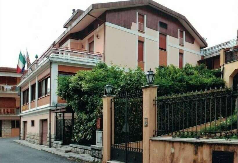 فندق فئة نجمة واحدة Albergo La Perla Della Valle