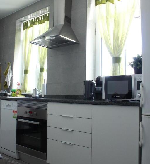 Хостел Aveiro White House