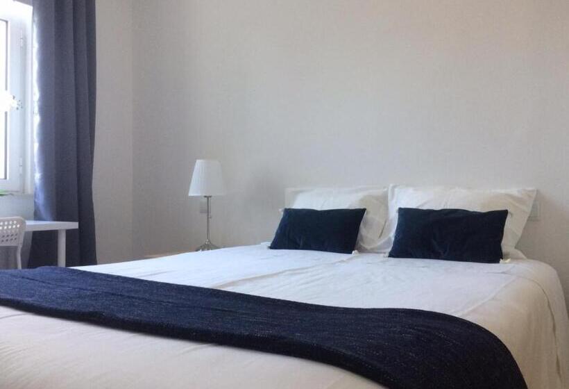 Хостел Aveiro White House