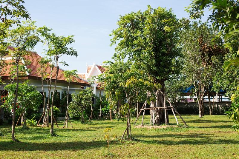 בית מלון כפרי Angkor Privilege Resort & Spa