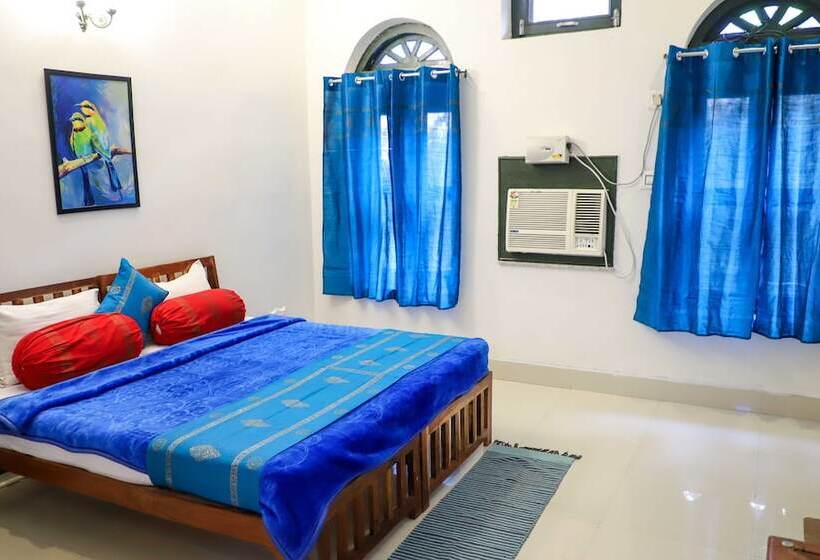 فندق Sariska Farms & Adventure