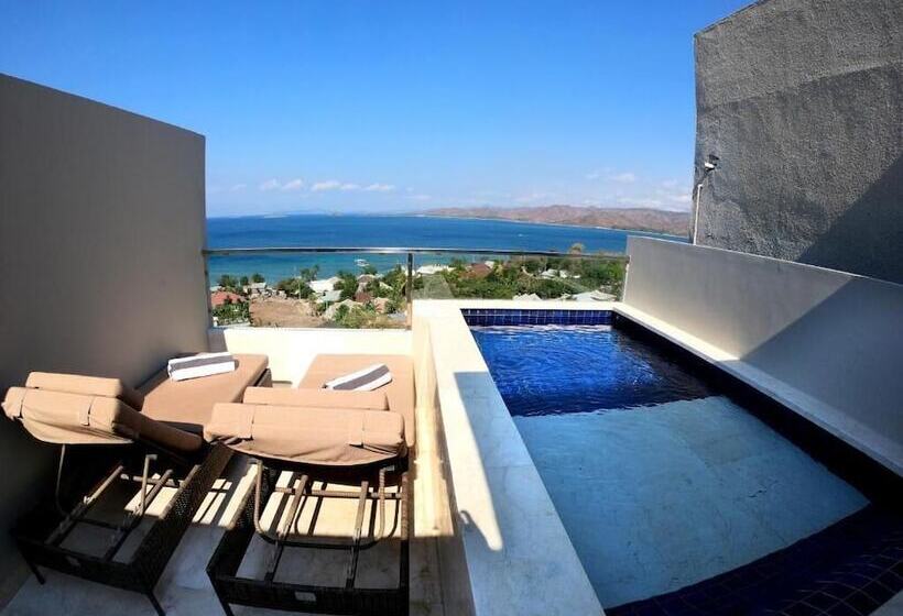 فندق Bukit Pool Suites