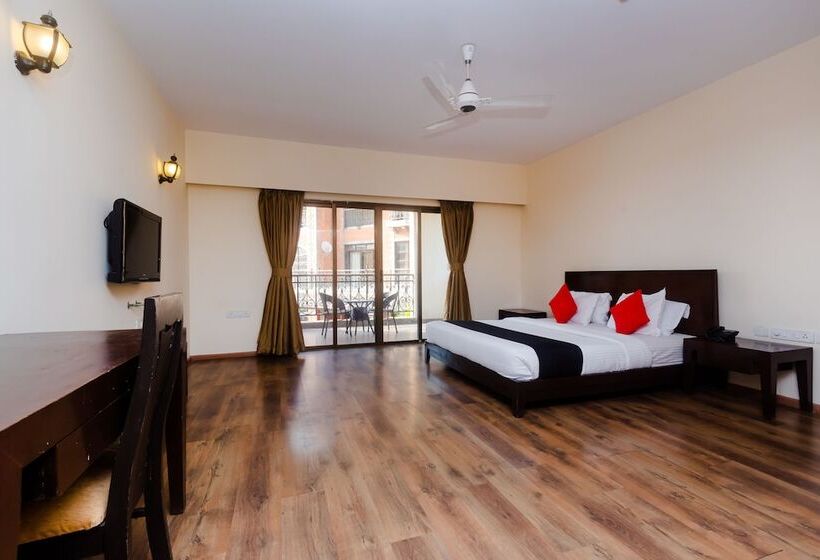 호텔 Capital O 35403 Discover Resorts