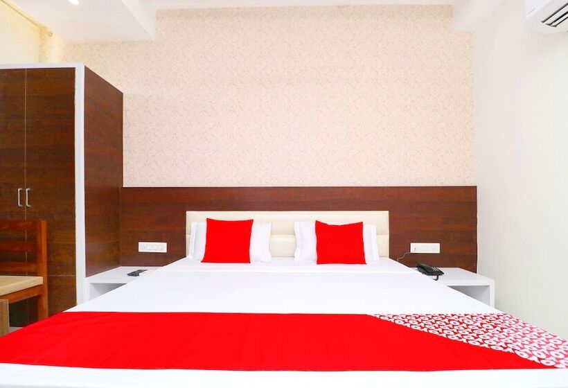 호텔 Dreamland By Oyo Rooms