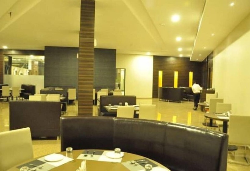 호텔 Iroomz Nakshatralr