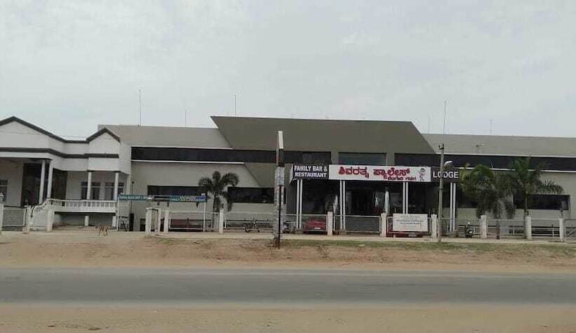 酒店 Iroomz Shivaratna Palace