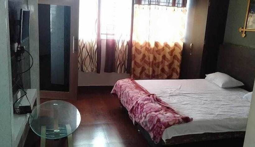 酒店 Iroomz Shivaratna Palace