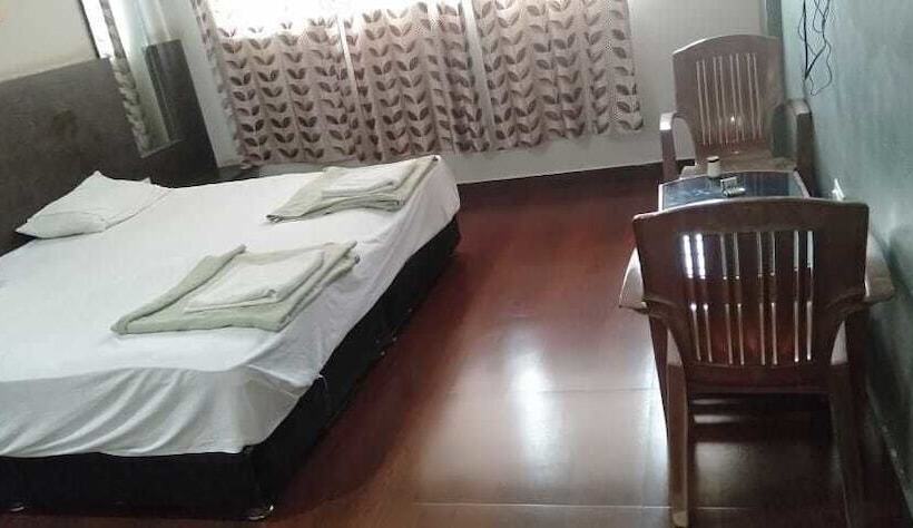 酒店 Iroomz Shivaratna Palace