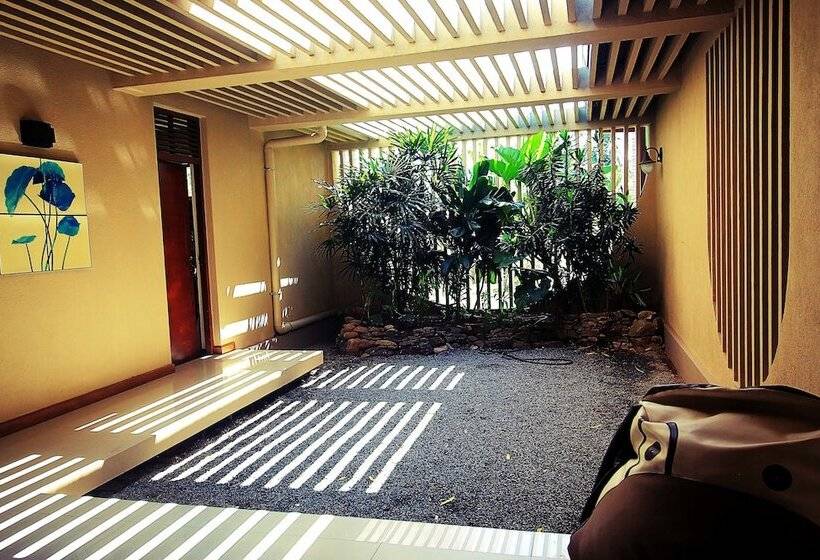 Отель Lake Garden Villa   Kelaniya