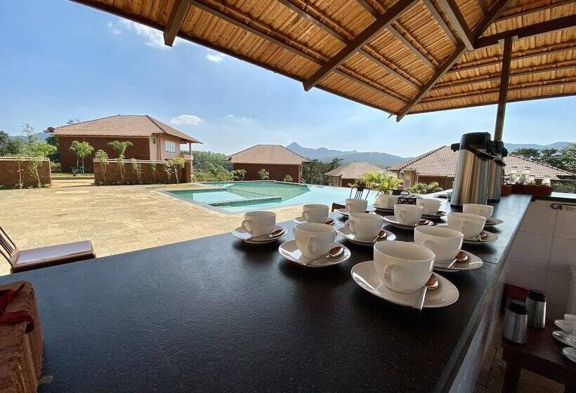 Отель Machaan Plantation Resorts Sakleshpur