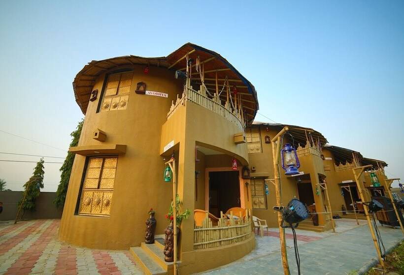 فندق Natraj & Resort