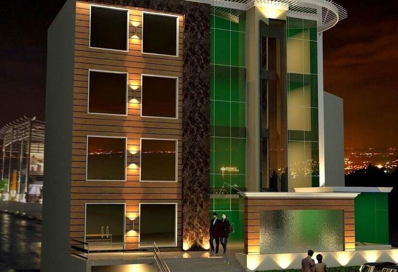 Отель New York Plaza Una