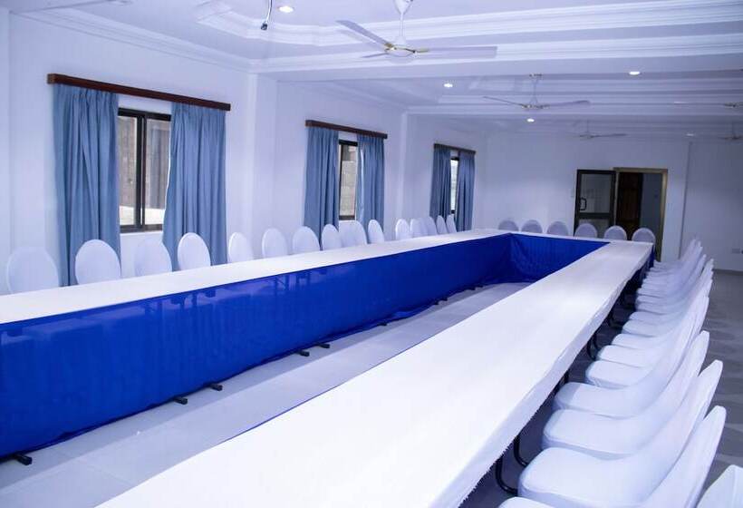 בית מלון כפרי Odjidja Royal Palace