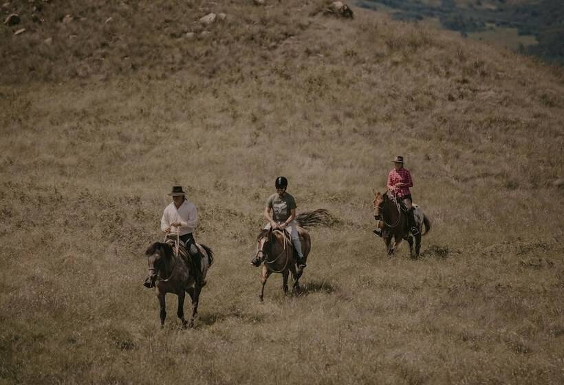 בית מלון כפרי Qambathi Mountain Lodge