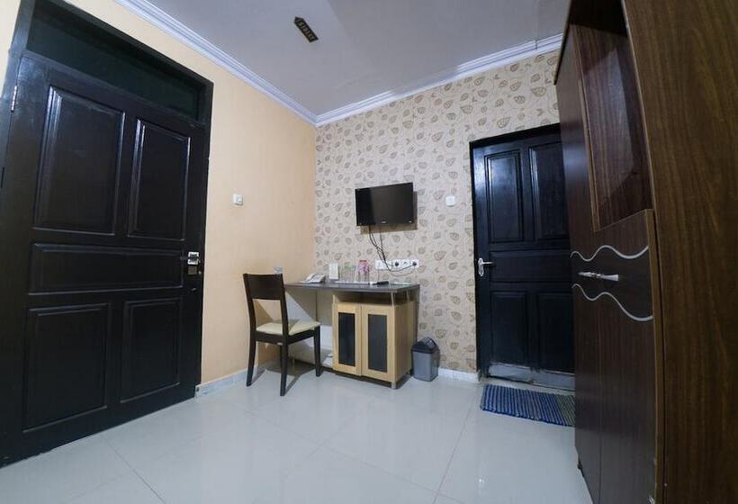 فندق Reddoorz Syariah Near Rsud Ainun Habibie Gorontalo